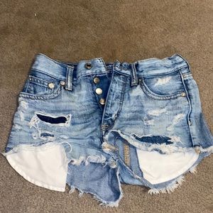 AMERICAN EAGLE VINTAGE HIGH RISE FESTIVAL SHORTS- size 00